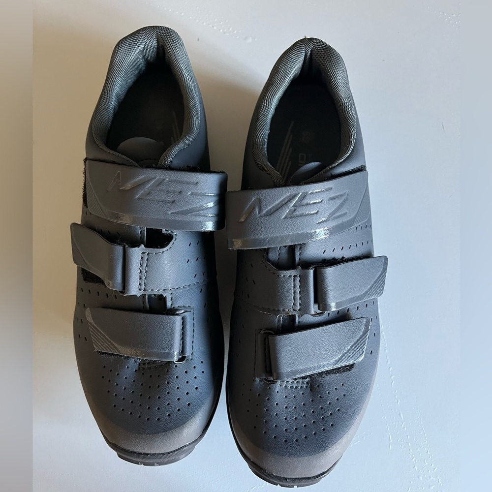 Clip in Shimano cycling shoes